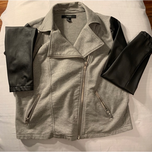 Forever21 Gray Faux Leather Sleeve Moto Jacket (M) - Picture 9 of 12